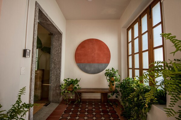 Property entrance - Casa Montore by Barrio Mexico (Guadalajara)