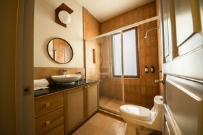 Bathroom - Casa Montore by Barrio Mexico (Guadalajara)