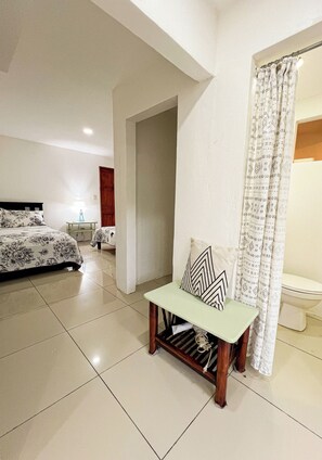 2 quartos, Wi-Fi de cortesia, roupa de cama