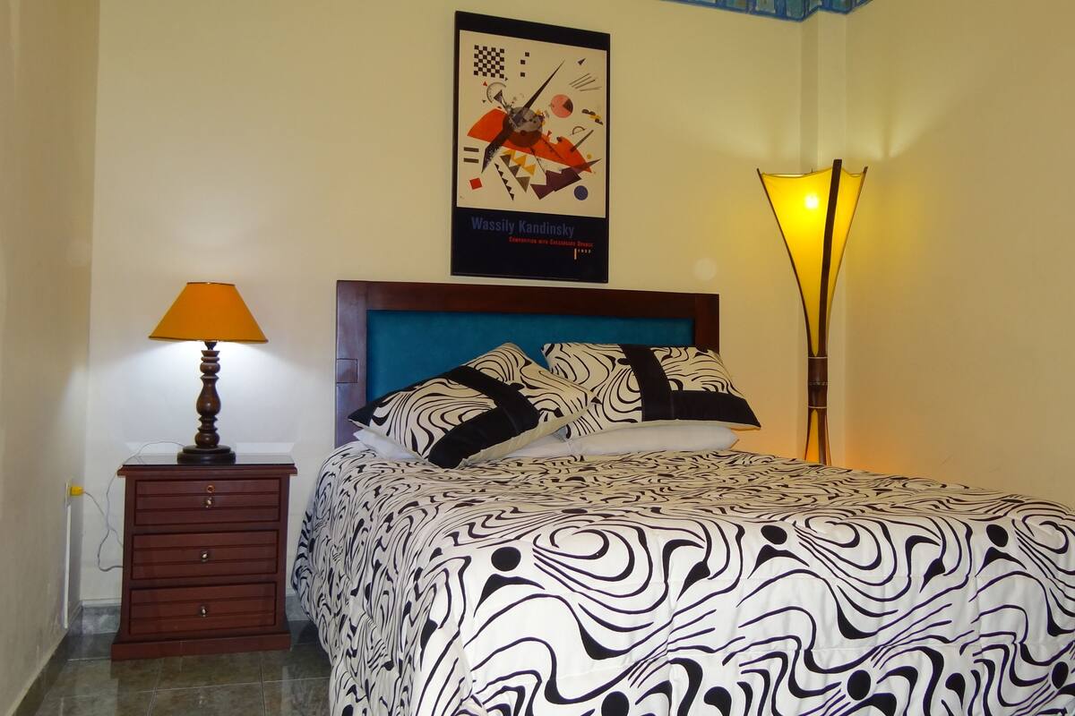Standard Double Room | WiFi (free), individually decorated, bed sheets