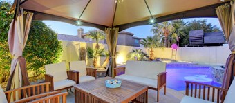 NEW! LAS VEGAS ESTATE-POOL-BUILT IN BBQ/GAME ROOM/AMAZING LOCATION