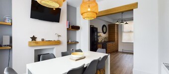 West Lodge, Filey. Sleeps 8. 5minutes to beach