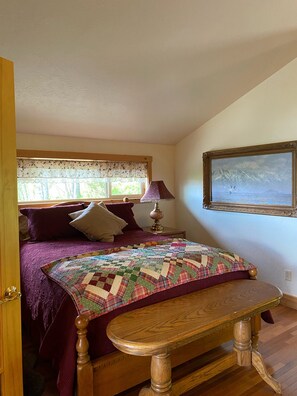3 bedrooms, iron/ironing board, travel crib, WiFi