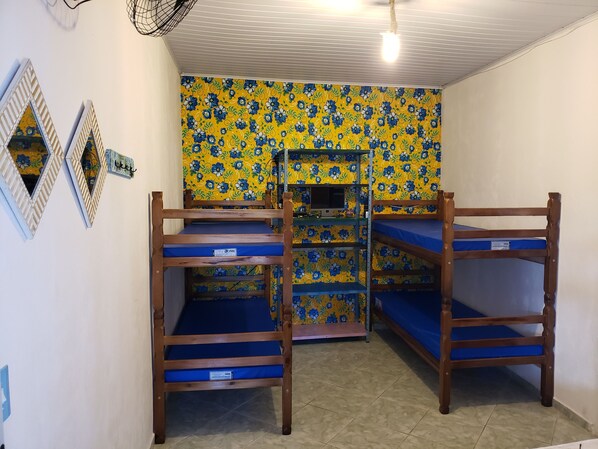 1 chambre, Wi-Fi gratuit, draps fournis
