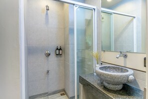 Bathroom - Foodotel (Bangkok)