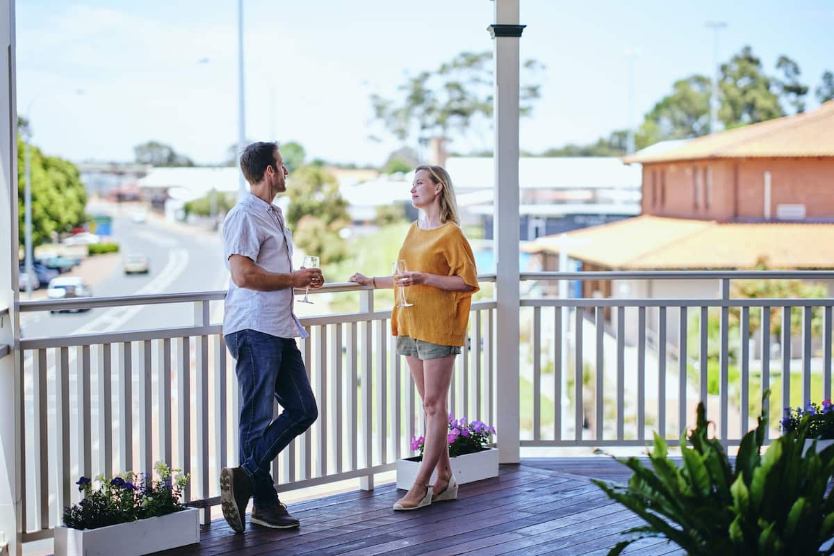balcony