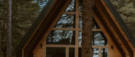 تفاصيل الفندق من الخارج