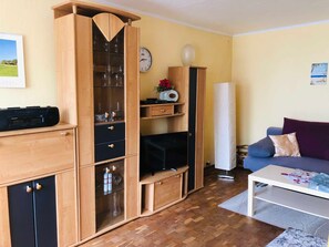 Télévision, cheminée