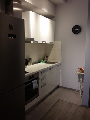 Fridge, oven, stovetop, electric kettle - cozy, new,  stylish , Tbilisi city view apartment -self check in (Vake-Saburtalo)