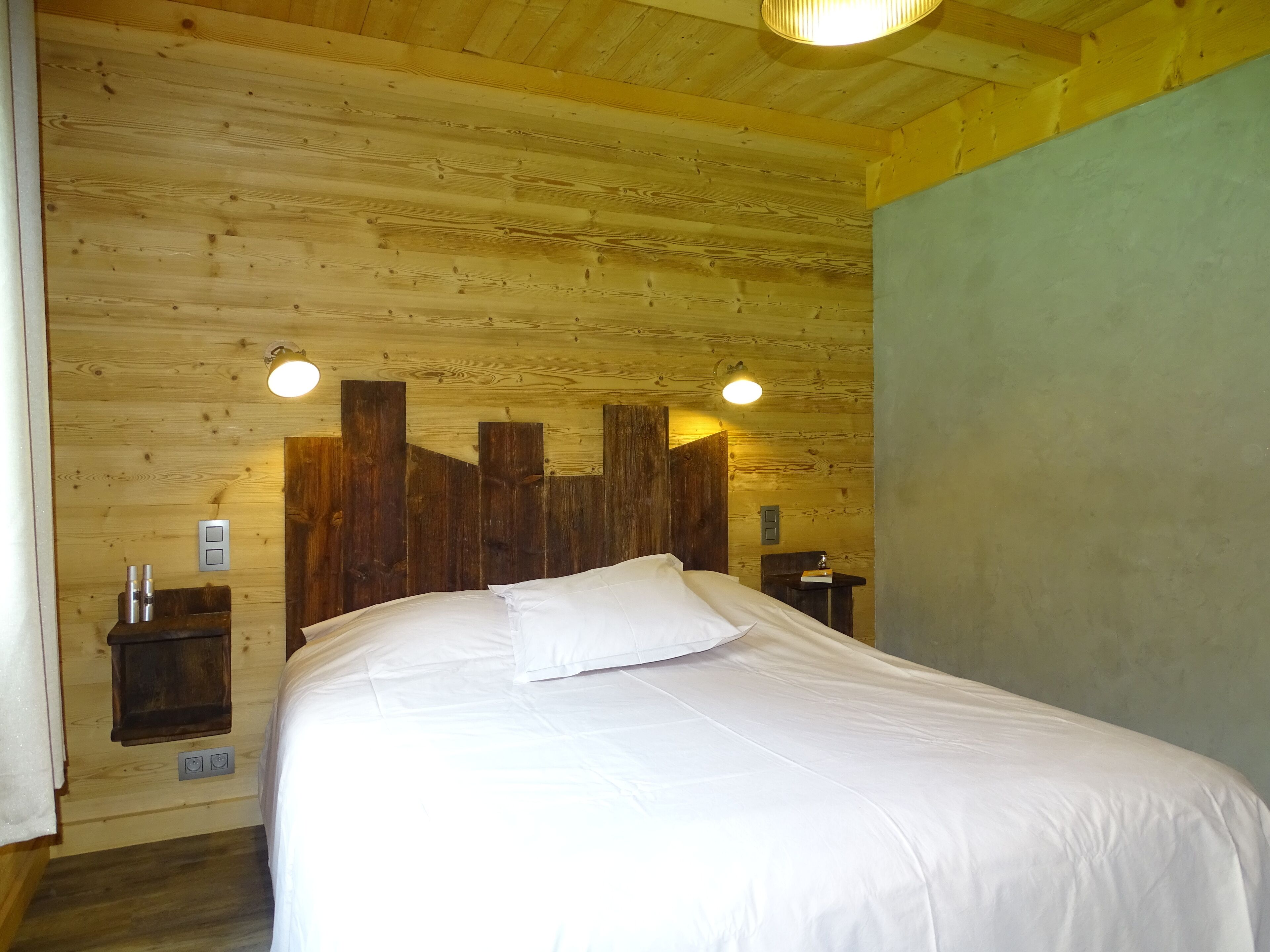 4 Schlafzimmer, Bügeleisen/Bügelbrett, Reisekinderbett, kostenloses WLAN