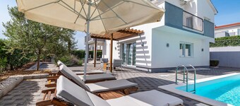 4 bedroom amazing home in Debeljak