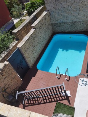 Piscina a l'aire lliure i piscina climatitzada