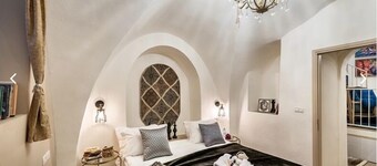 Jerusalem Villa front the Mamilla Mall