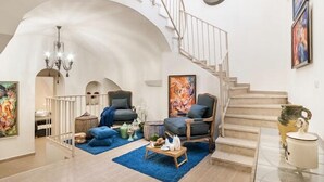 Deluxe villa, 5 slaapkamers | Woonruimte