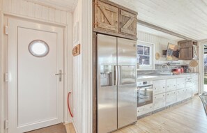 Kühlschrank, Herdplatte, Geschirrspüler