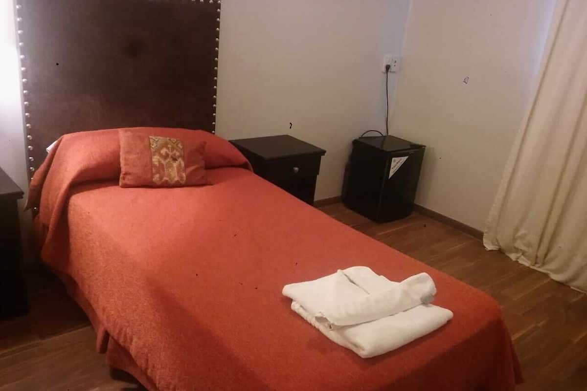 Superior Single Room | In-room safe, blackout drapes, WiFi (free), bed sheets