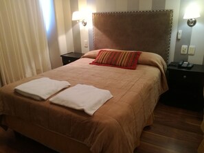 Superior Double Room | In-room safe, blackout drapes, free WiFi, bed sheets