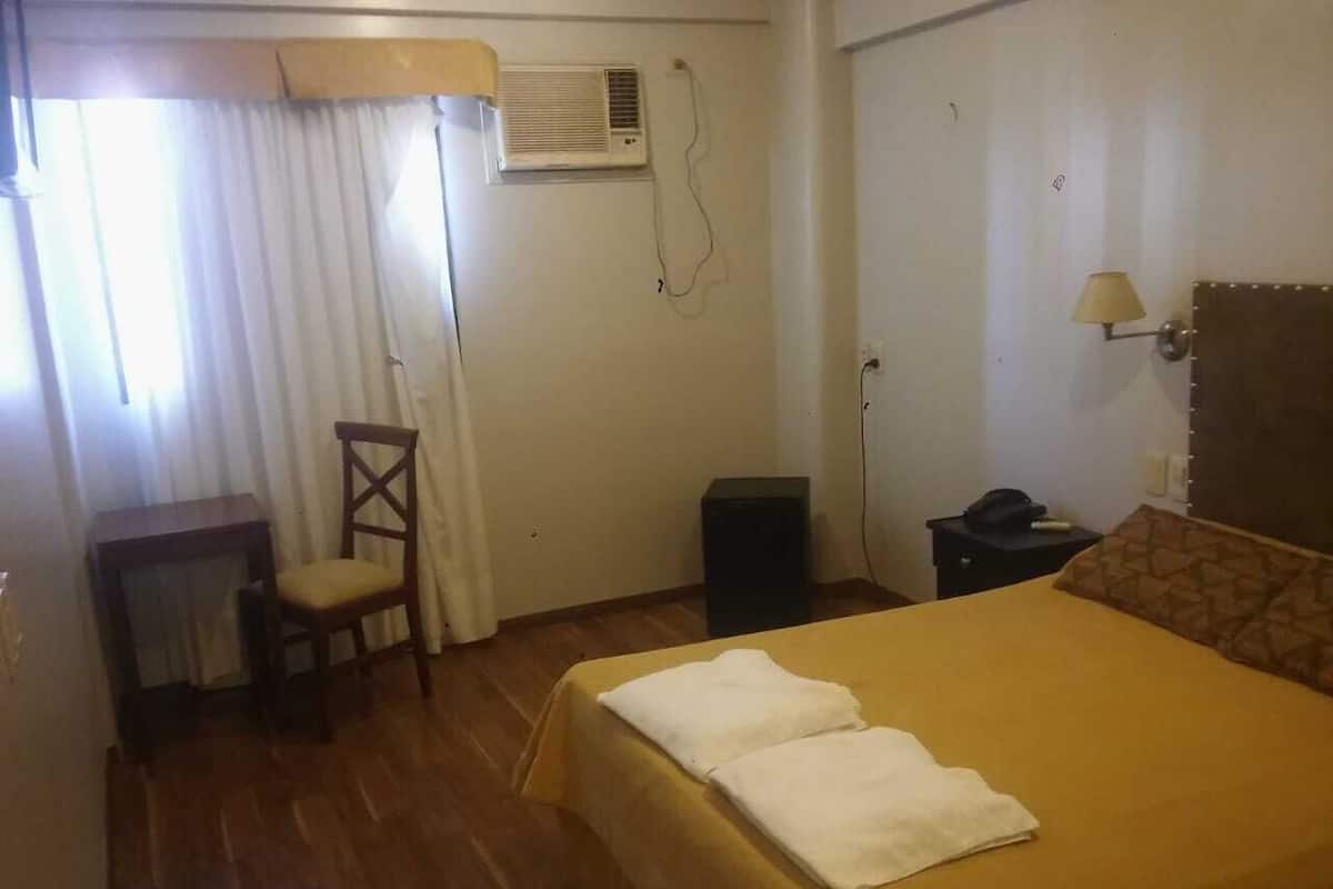 Caja de seguridad en la habitación, cortinas blackout y wifi gratis