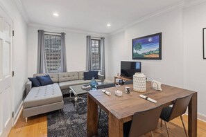 电视、Netflix、流媒体服务