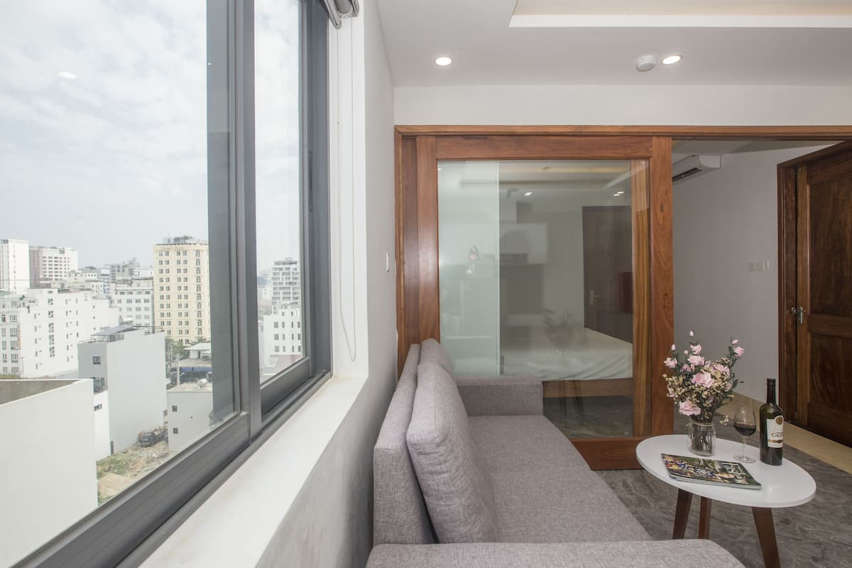Kamar Double Superior | 1 kamar tidur, seprai premium, busa memori, dan minibar