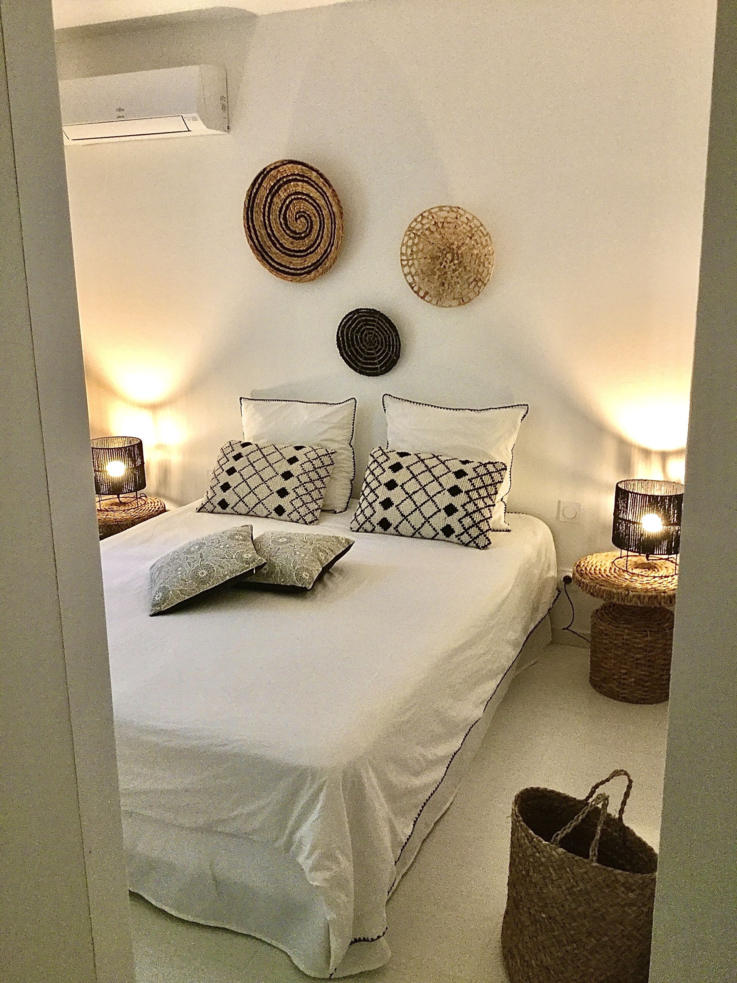 3 chambres, fer et planche à repasser, Wi-Fi gratuit, draps fournis