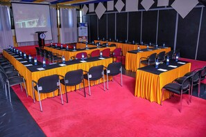Meeting facility - Buraha Zenoni Hotel and Resort (Nakuru)