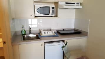 Double kitchenette Suite | Cocineta privada | Frigobar y microondas
