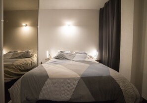2 bedrooms, soundproofing, iron/ironing board, travel crib - Very quiet apartment in Besançon 2 people (Besançon)