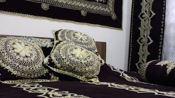 Family Cabin | Individually decorated, individually furnished, desk, laptop workspace