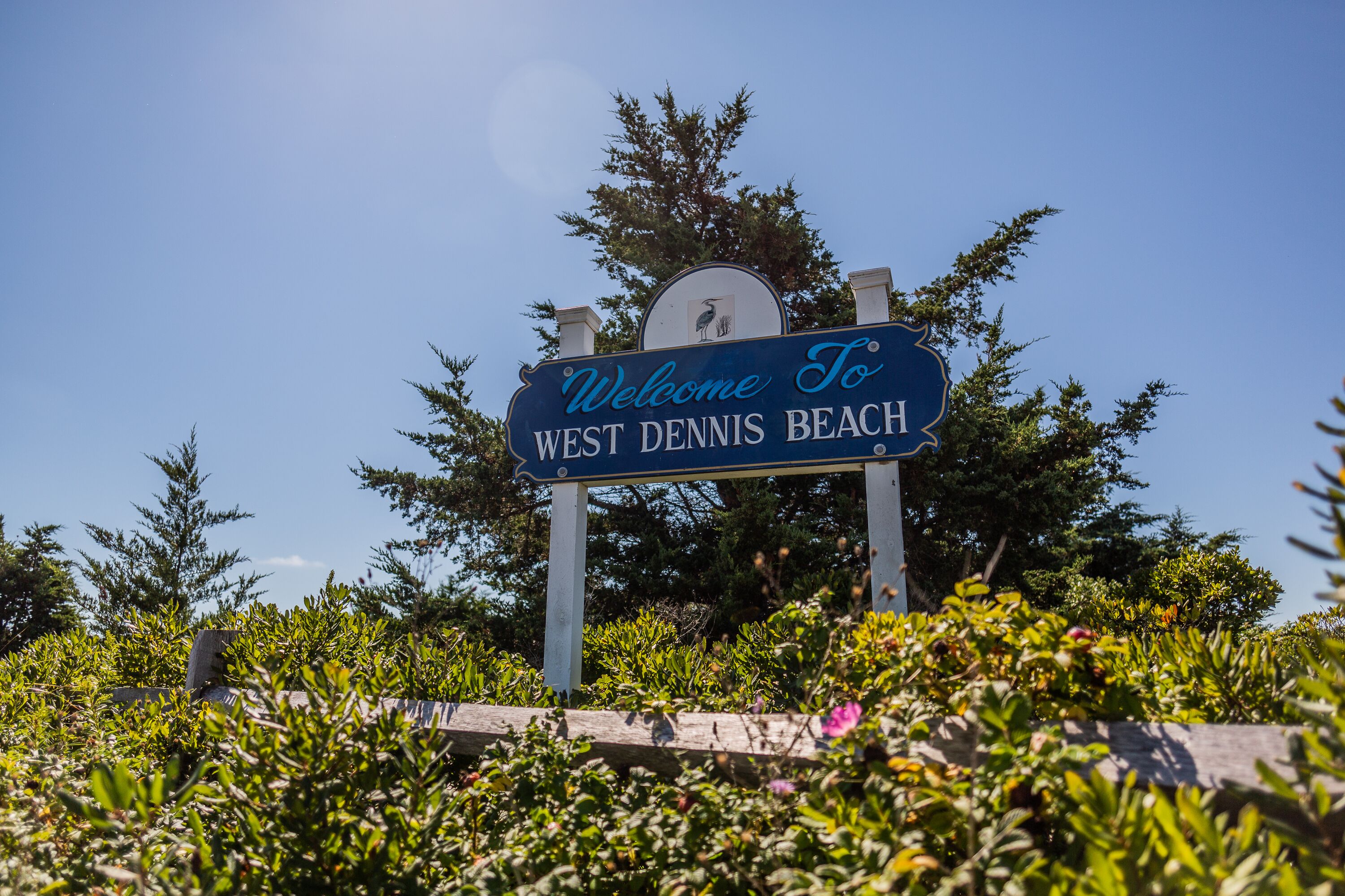 A welcome sign for West Dennis Beach.