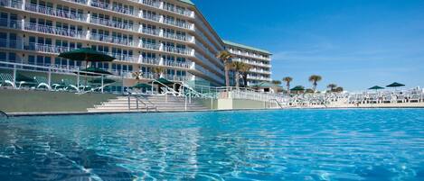 Indoor pool, outdoor pool