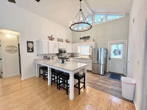 Fridge, microwave, oven, dishwasher - Edisto Beach Getaway!- Beach Walk! (Edisto Island)