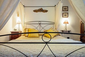 2 slaapkamers, een kluis op de kamer, een strijkplank/strijkijzer