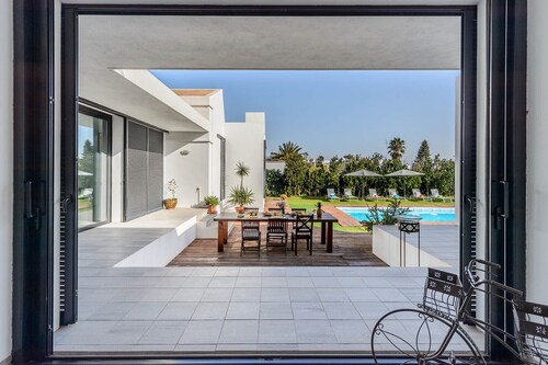 New! Villa Anur - Three Bedroom Villa, Sleeps 6