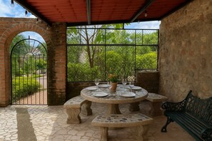 Outdoor dining