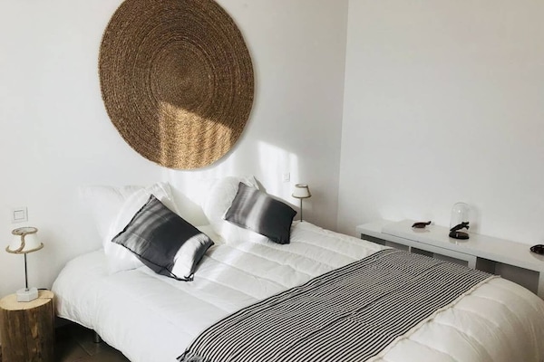 Chambre 1 avec lit double