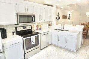Fridge, microwave, oven, dishwasher - • The Coastal Haven • Walk To Beach! • REMODELED • (Jupiter)