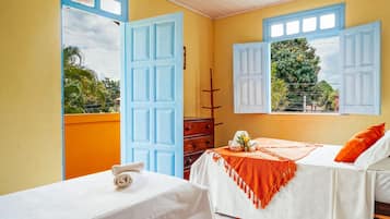 Værelse til 3 personer - balkon | Strygejern/strygebræt, gratis Wi-Fi, sengetøj