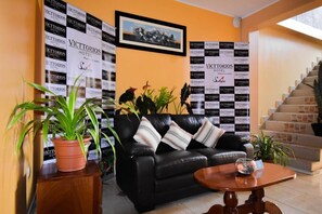 로비 좌석 공간