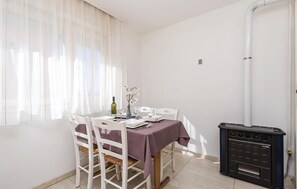 Dining - Gorgeous apartment in Rijeka with WiFi (Rijeka)