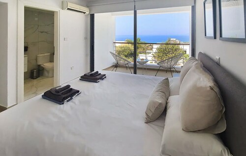 Amazing home in Miliou-Paphos with WiFi