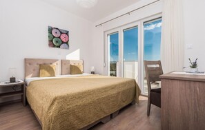 4 chambres, lit parapluie, Wi-Fi gratuit, draps fournis