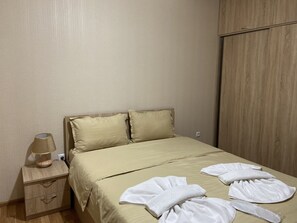 6 多间卧室、熨斗/熨衣板、WiFi、床单