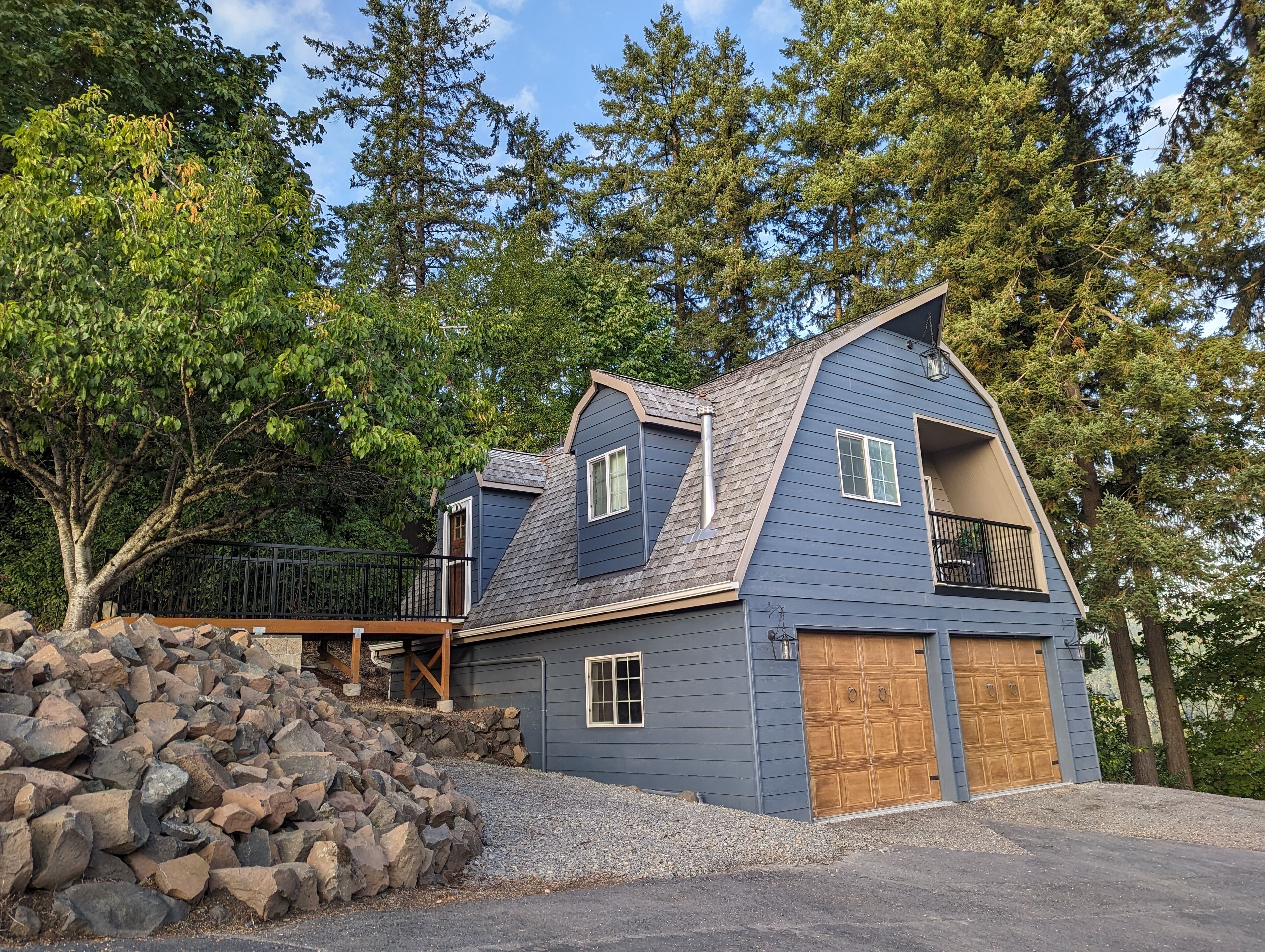 New Cozy Cottage - Centrally located in the Pacific Northwest