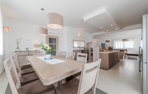 Dining - Cozy home in Debeljak (Debeljak)