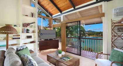 NEW Split A/C Kauai Charm - Couples Retreat w/ Amazing Kalapaki Bay Ocean Views