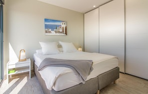 5 quartos, Wi-Fi de cortesia, roupa de cama