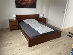 2 Schlafzimmer, WLAN