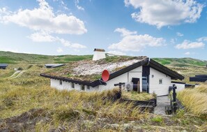Exterior - Amazing home in Hvide Sande with WiFi (Hvide Sande)