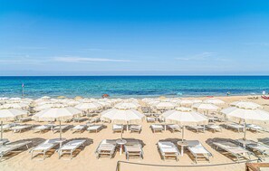 Una playa cerca